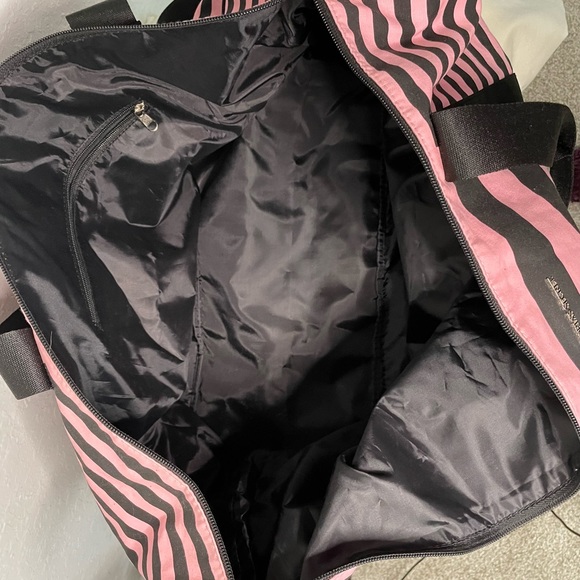 Victoria Secret Weekend Bag - Picture 4 of 4